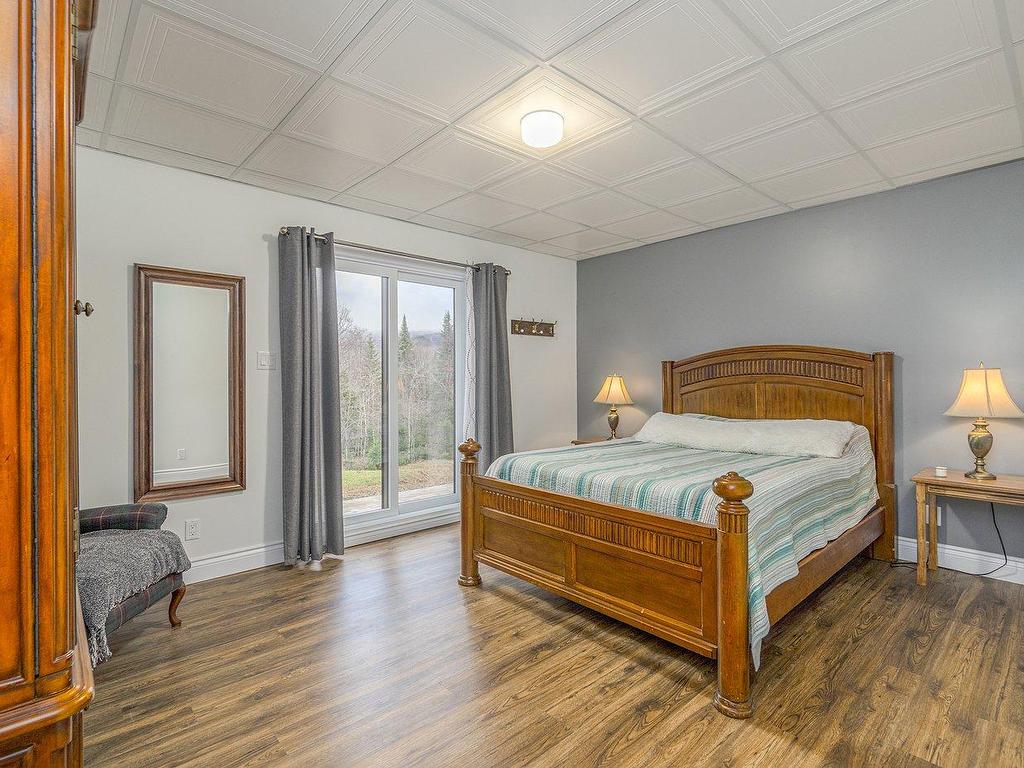 









52


10e Rang E.

,
Notre-Dame-des-Bois,




QC
J0B2E0

