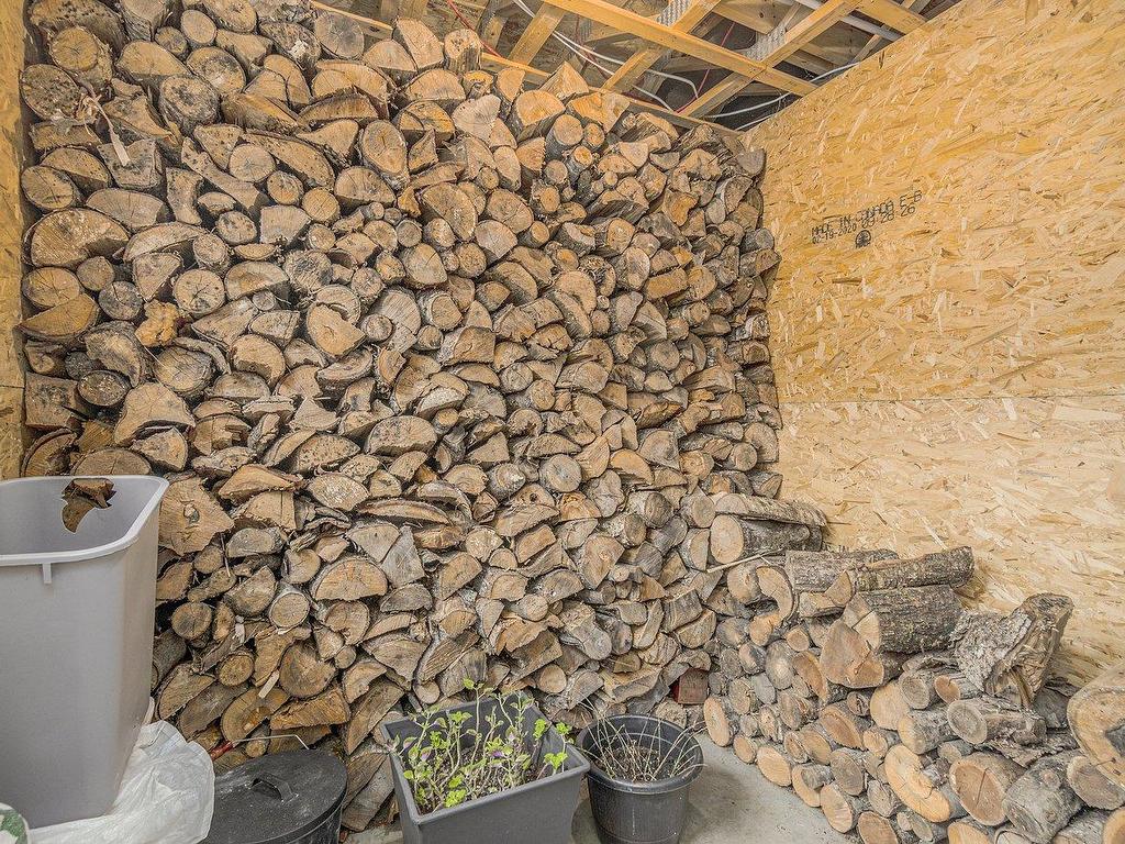 









52


10e Rang E.

,
Notre-Dame-des-Bois,




QC
J0B2E0

