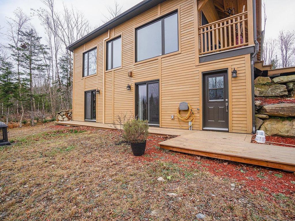 









52


10e Rang E.

,
Notre-Dame-des-Bois,




QC
J0B2E0

