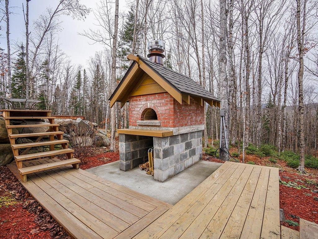 









52


10e Rang E.

,
Notre-Dame-des-Bois,




QC
J0B2E0

