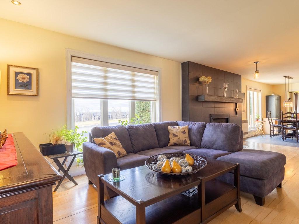 









483


Rue De Grandmont

,
Trois-Rivières,




QC
G8T8A7


