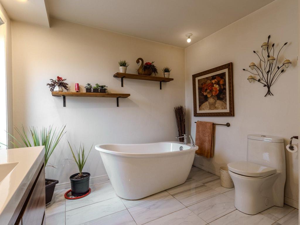 









483


Rue De Grandmont

,
Trois-Rivières,




QC
G8T8A7

