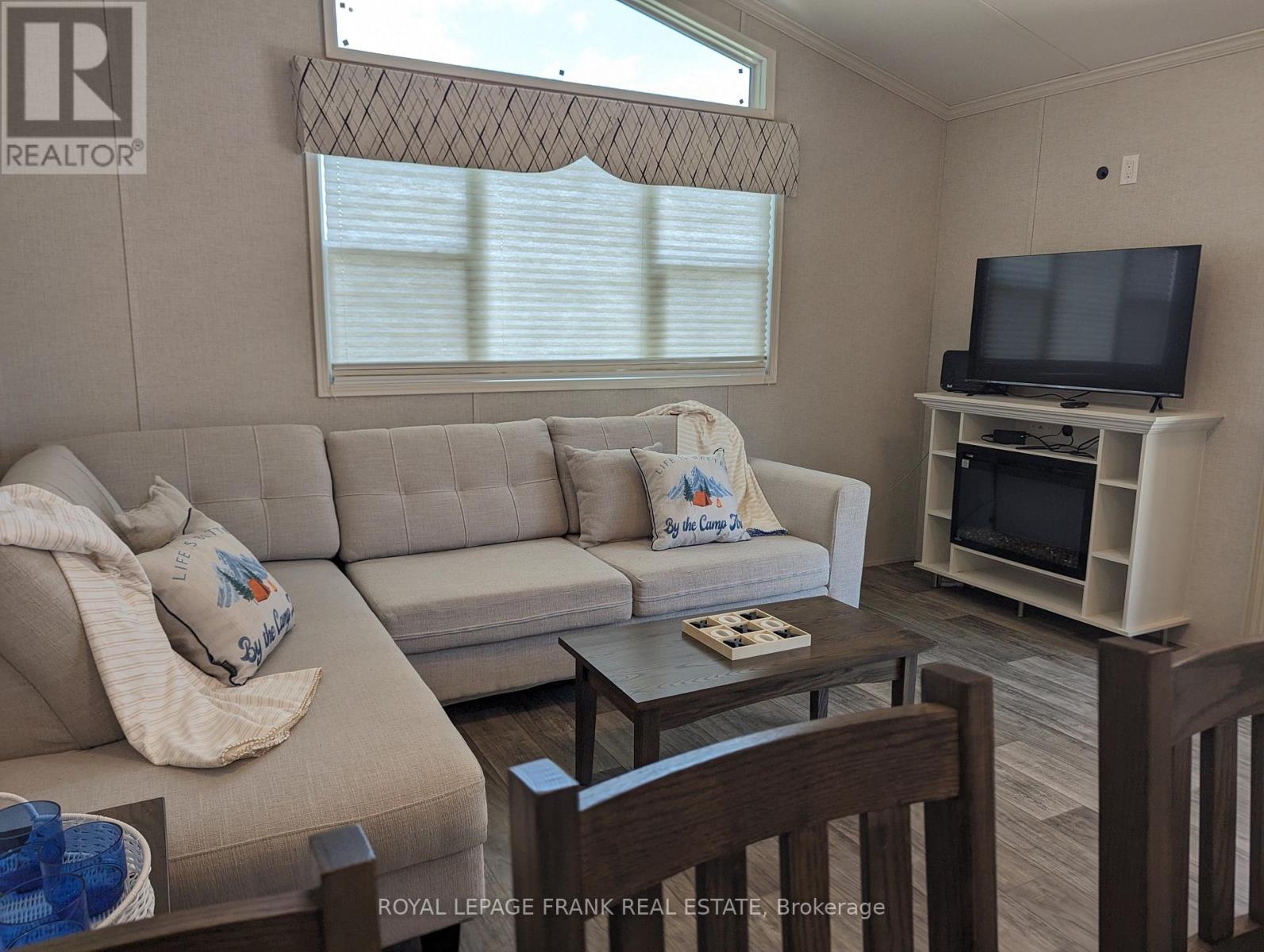 












TH015 - 770 SCOLLARD LINE

,
Selwyn,




Ontario
K0L1T0

