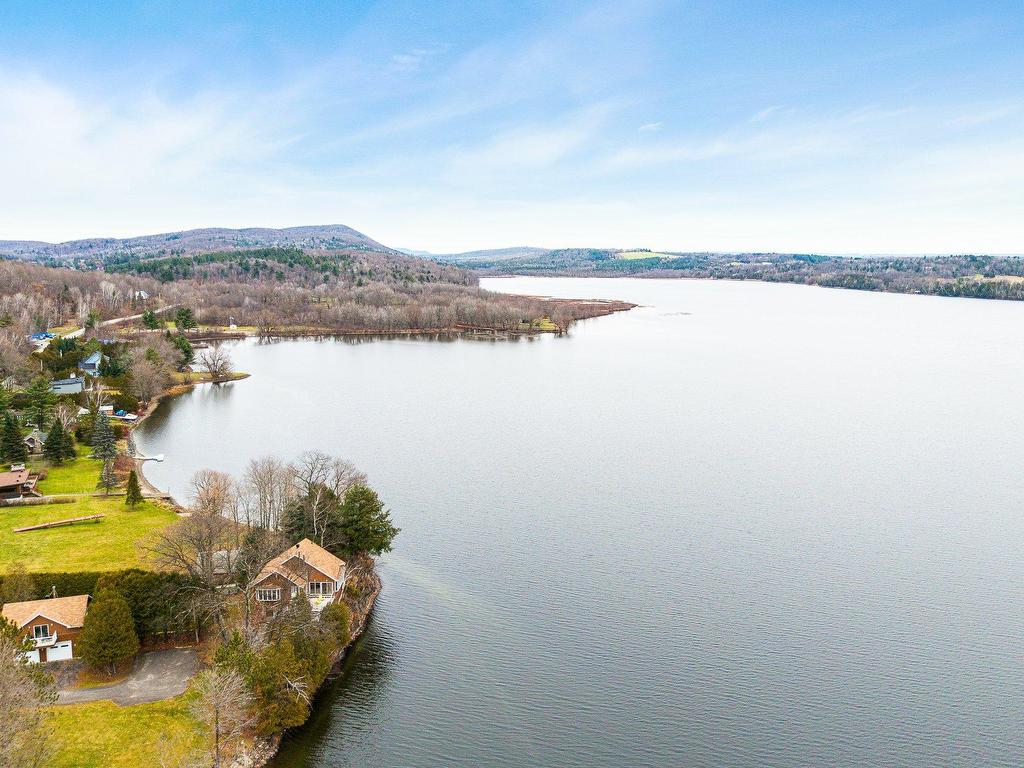 









315


Ch. Narrows

,
Stanstead - Canton,




QC
J1X3W4

