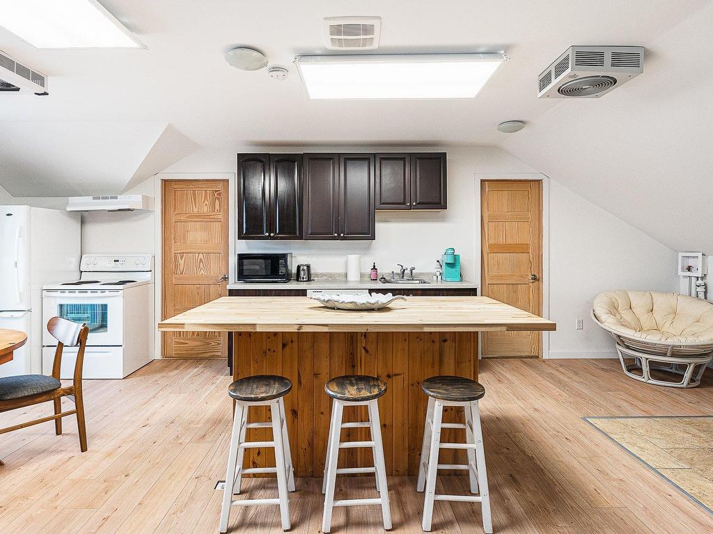 









315


Ch. Narrows

,
Stanstead - Canton,




QC
J1X3W4

