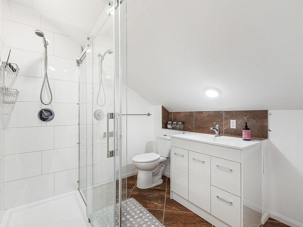 









315


Ch. Narrows

,
Stanstead - Canton,




QC
J1X3W4

