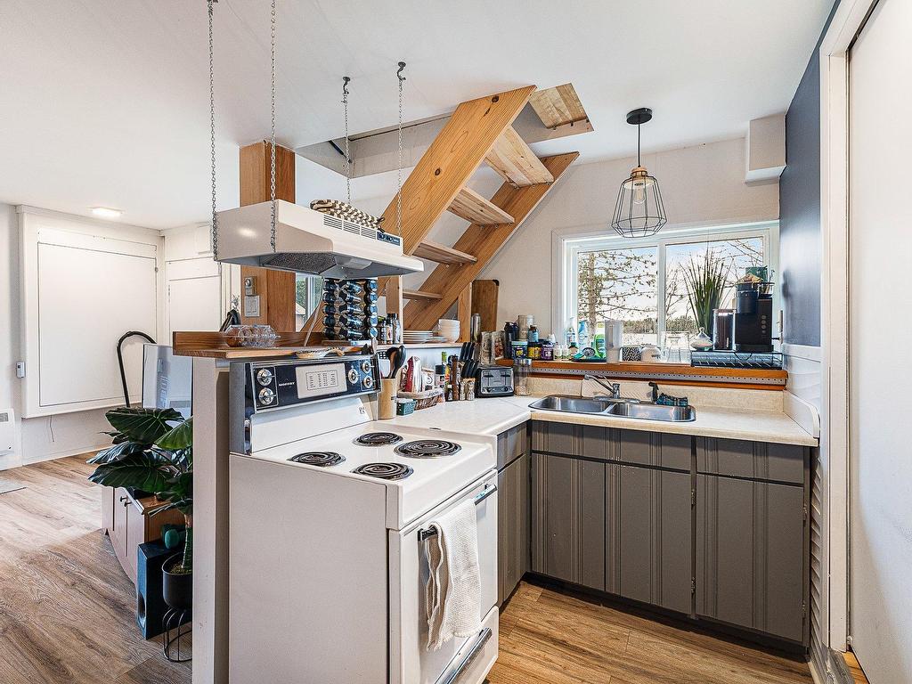 









315


Ch. Narrows

,
Stanstead - Canton,




QC
J1X3W4

