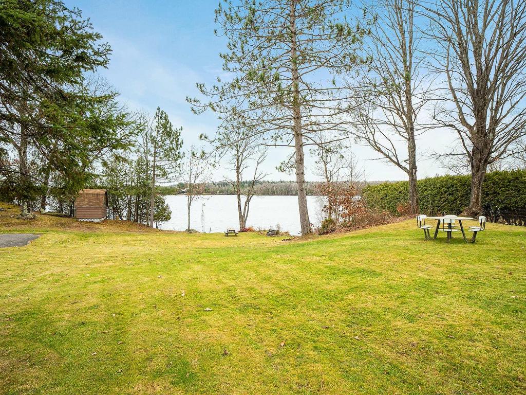 









315


Ch. Narrows

,
Stanstead - Canton,




QC
J1X3W4

