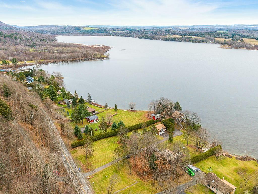 









315


Ch. Narrows

,
Stanstead - Canton,




QC
J1X3W4

