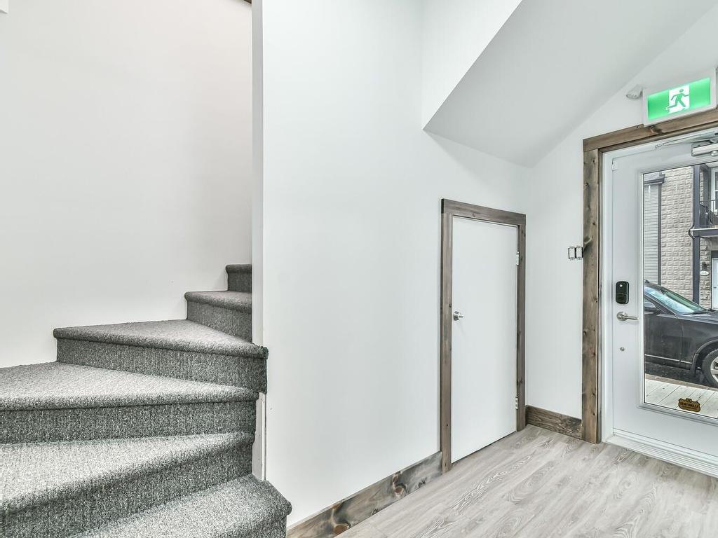









55


Rue Préfontaine E.

,
Sainte-Agathe-des-Monts,




QC
J8C1S3

