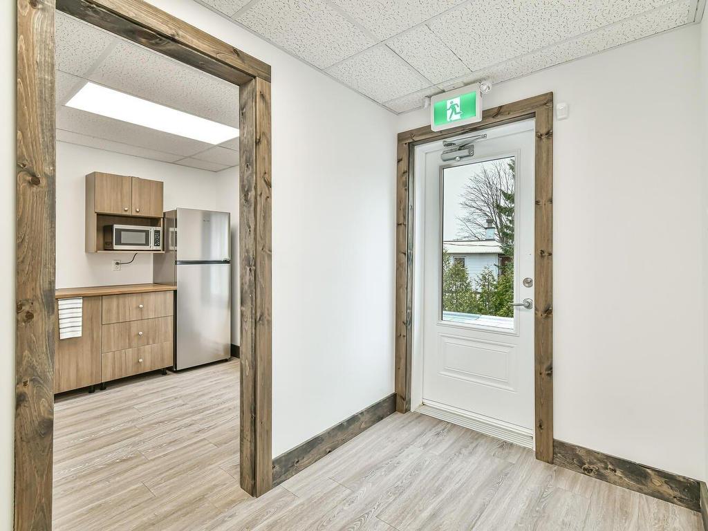 









55


Rue Préfontaine E.

,
Sainte-Agathe-des-Monts,




QC
J8C1S3

