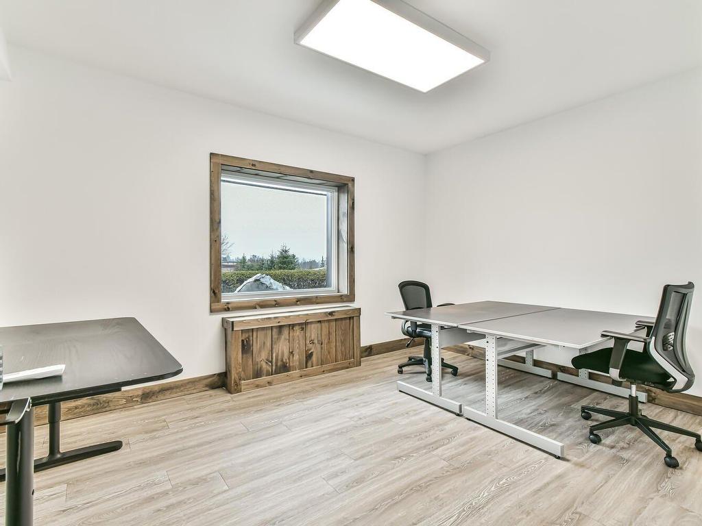 









55


Rue Préfontaine E.

,
Sainte-Agathe-des-Monts,




QC
J8C1S3

