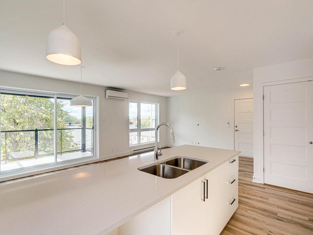 









2202


Boul. du Bord-de-l'Eau

, 6,
Salaberry-de-Valleyfield,




QC
J6S0K1


