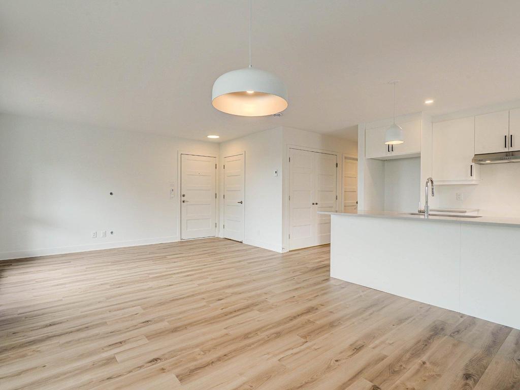 









2202


Boul. du Bord-de-l'Eau

, 6,
Salaberry-de-Valleyfield,




QC
J6S0K1

