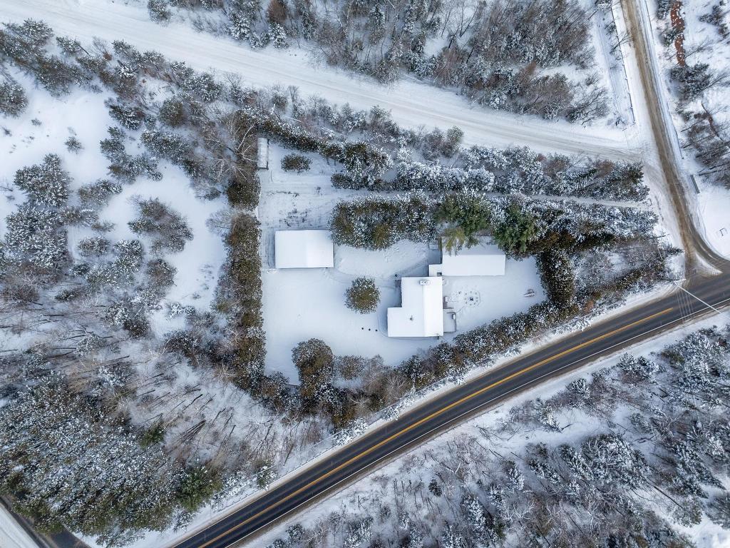 









1470Z


Rue Labelle

,
Mont-Tremblant,







QC
J8E2N5

