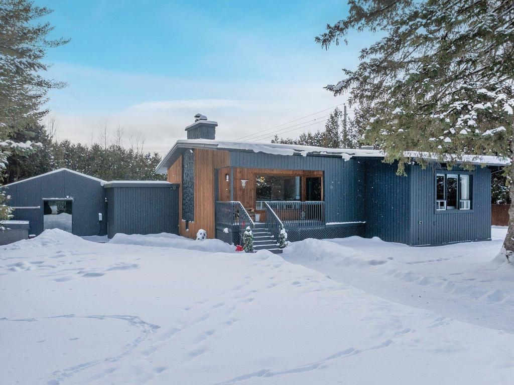 









1470Z


Rue Labelle

,
Mont-Tremblant,







QC
J8E2N5

