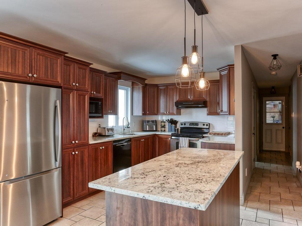 









3805


105e Avenue

,
Shawinigan,




QC
G9P1R8

