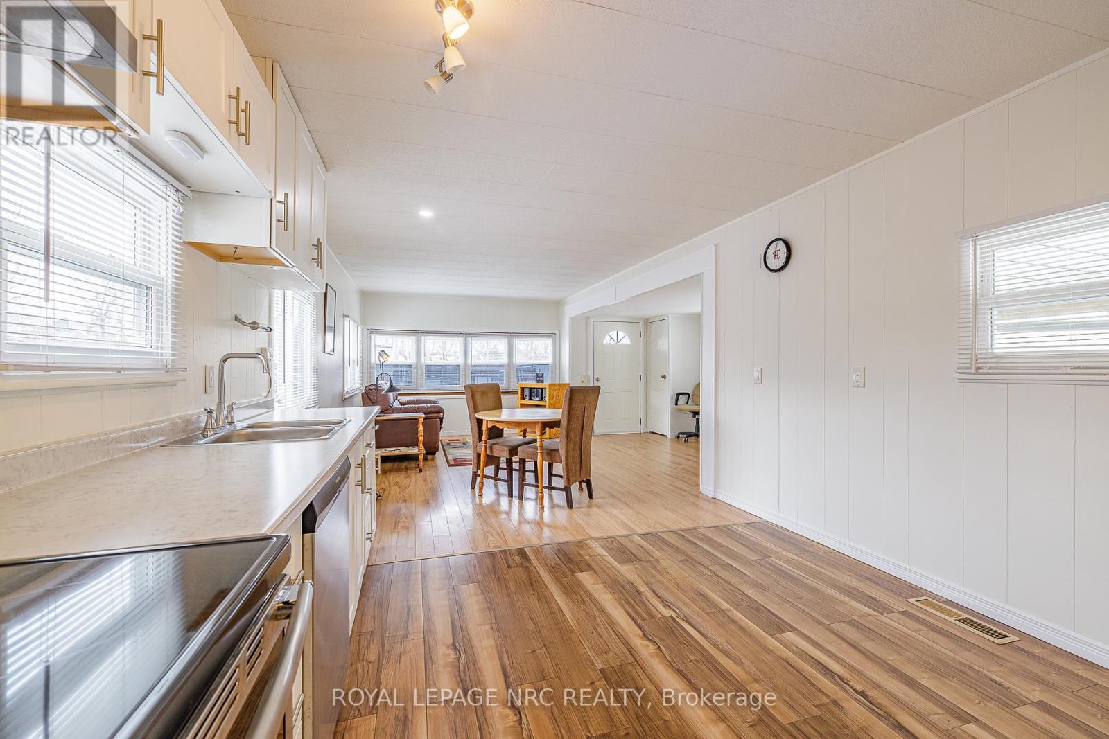 












310 - 241 ST. PAUL STREET W

,
St. Catharines (Western Hill),




Ontario
L2S2E5

