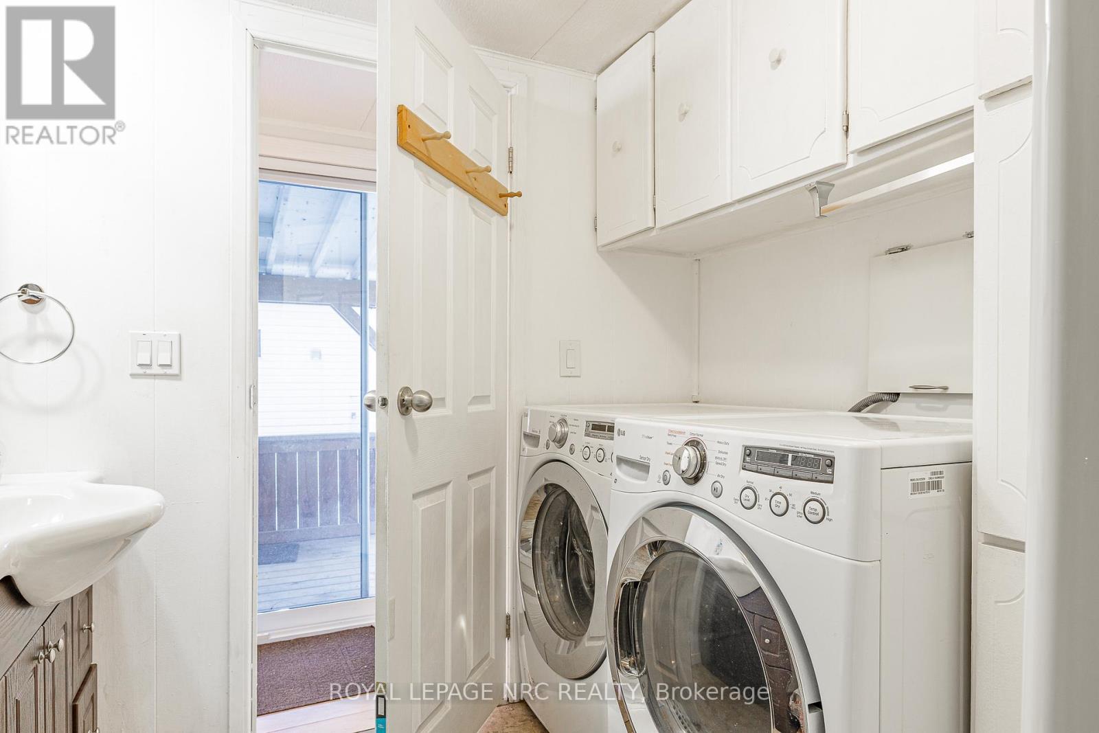 












310 - 241 ST. PAUL STREET W

,
St. Catharines (Western Hill),




Ontario
L2S2E5

