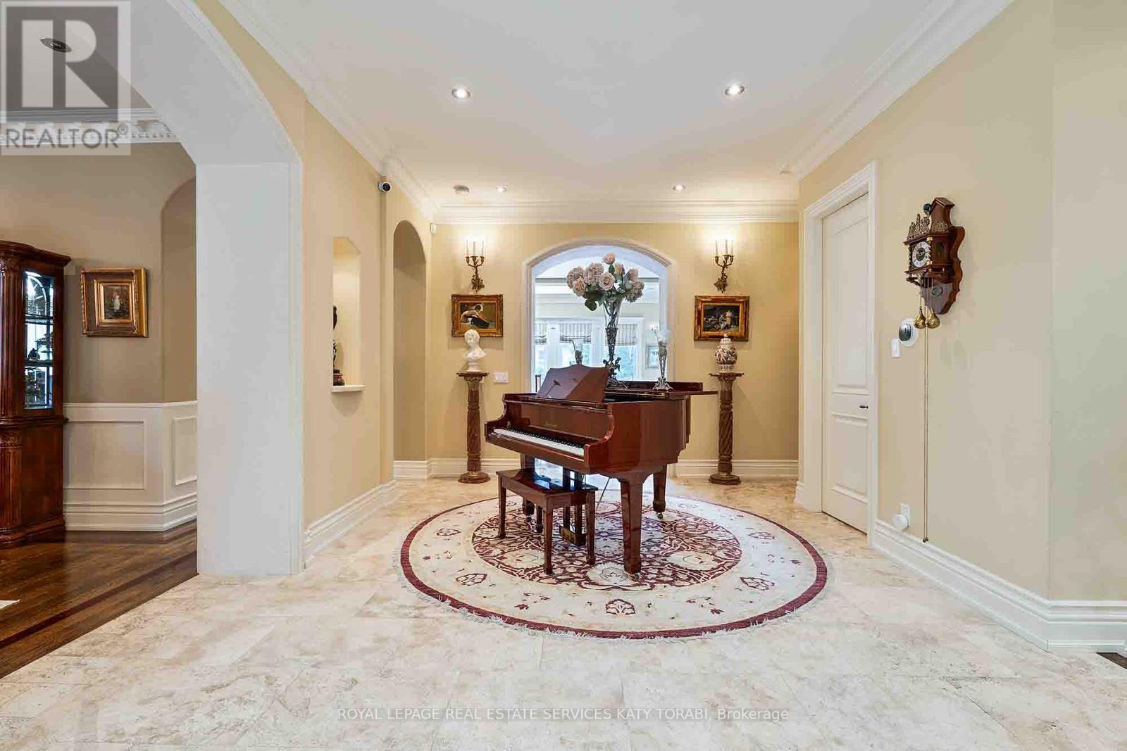 












73 YORKMINISTER ROAD

,
Toronto,




Ontario
M2P1M4

