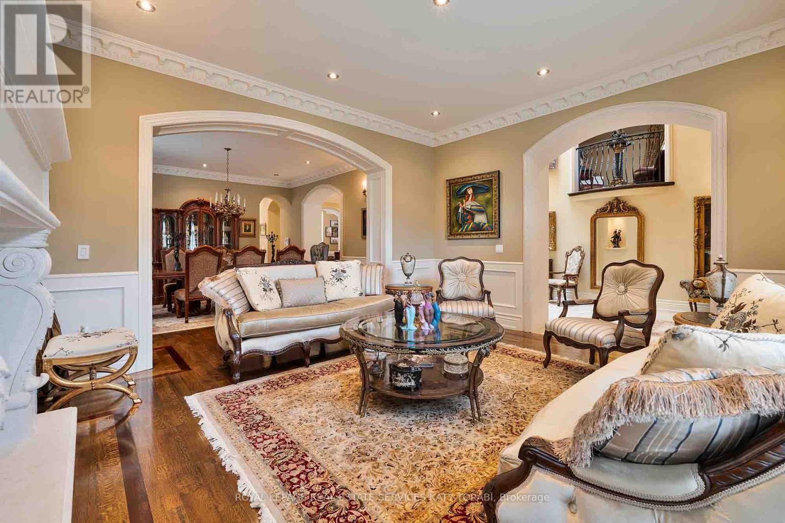 












73 YORKMINISTER ROAD

,
Toronto,




Ontario
M2P1M4

