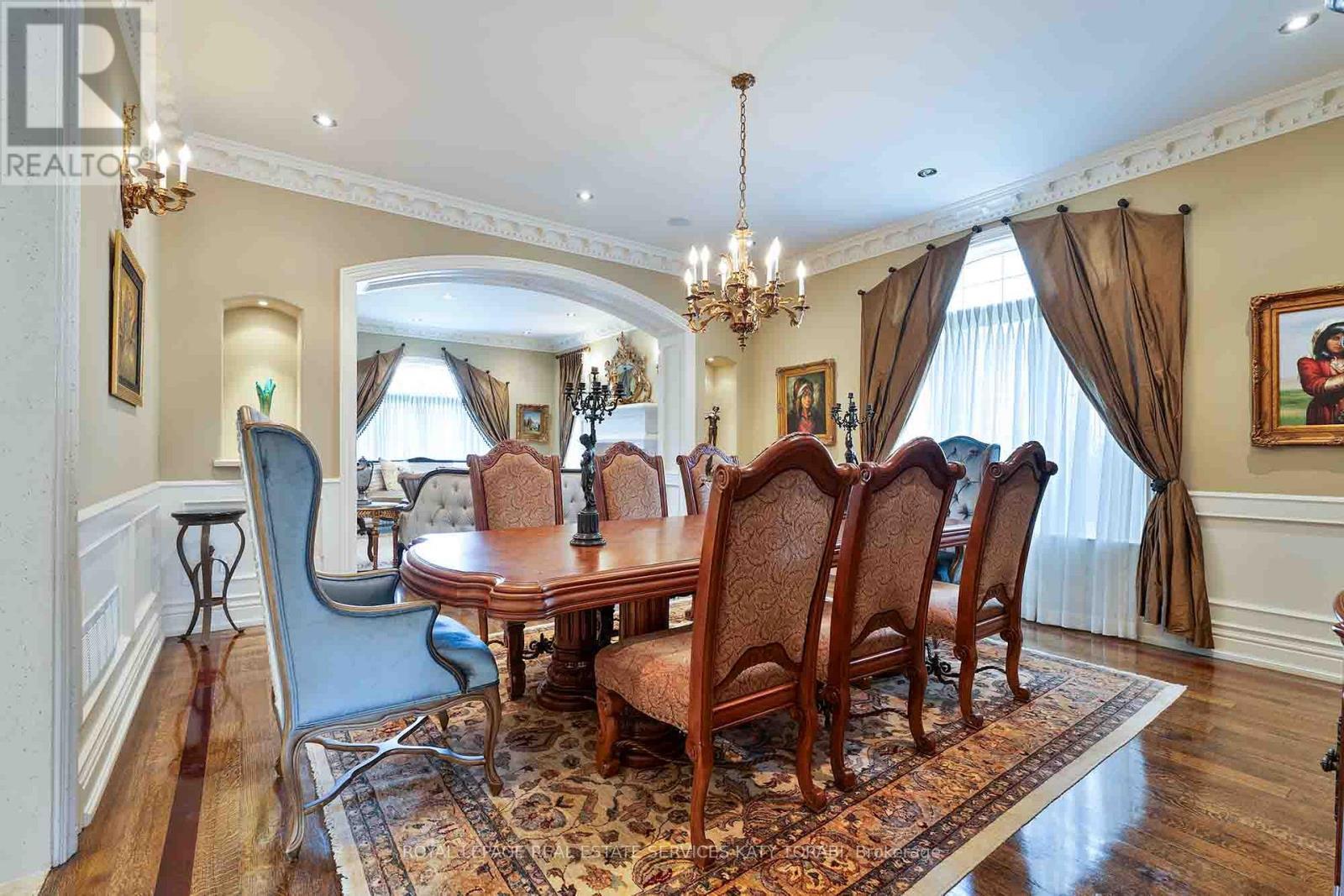












73 YORKMINISTER ROAD

,
Toronto,




Ontario
M2P1M4

