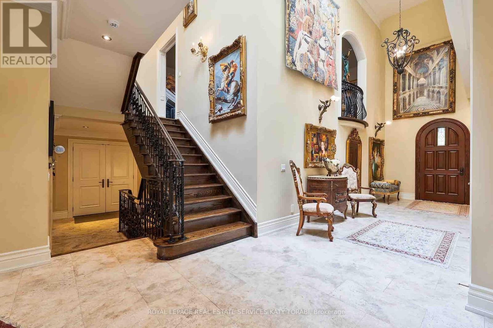 












73 YORKMINISTER ROAD

,
Toronto,




Ontario
M2P1M4


