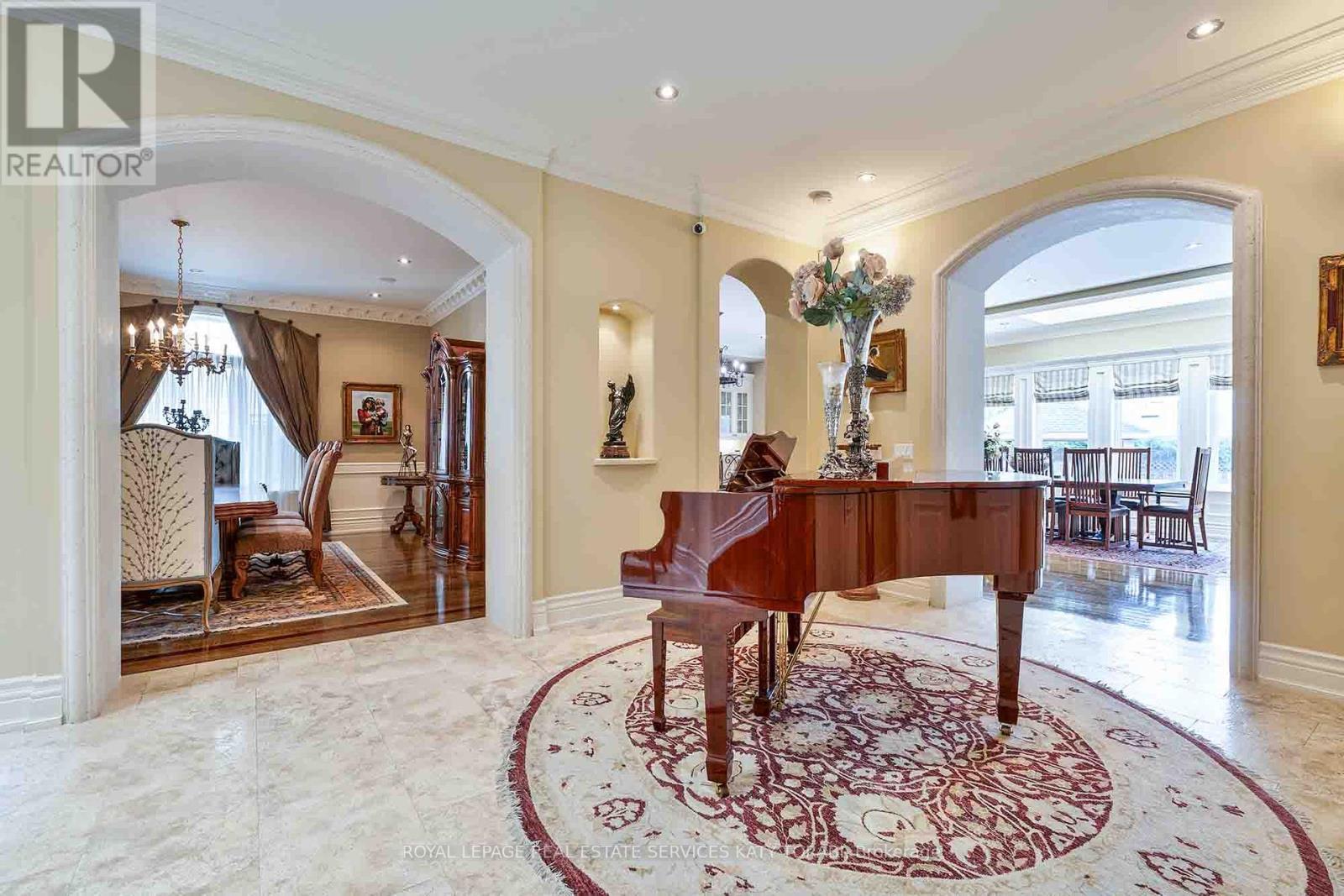 












73 YORKMINISTER ROAD

,
Toronto,




Ontario
M2P1M4

