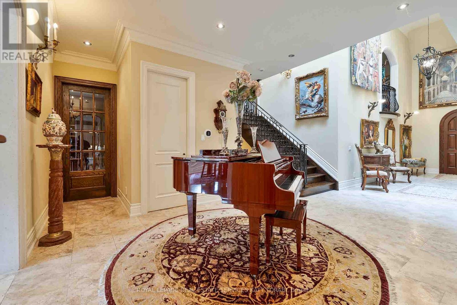 












73 YORKMINISTER ROAD

,
Toronto,




Ontario
M2P1M4

