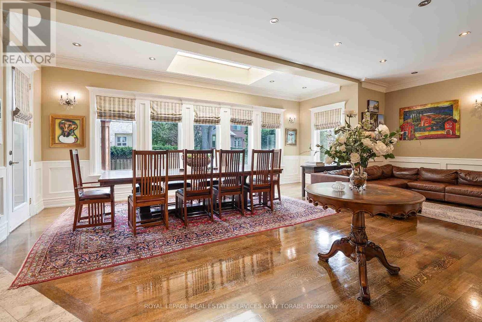 












73 YORKMINISTER ROAD

,
Toronto,




Ontario
M2P1M4

