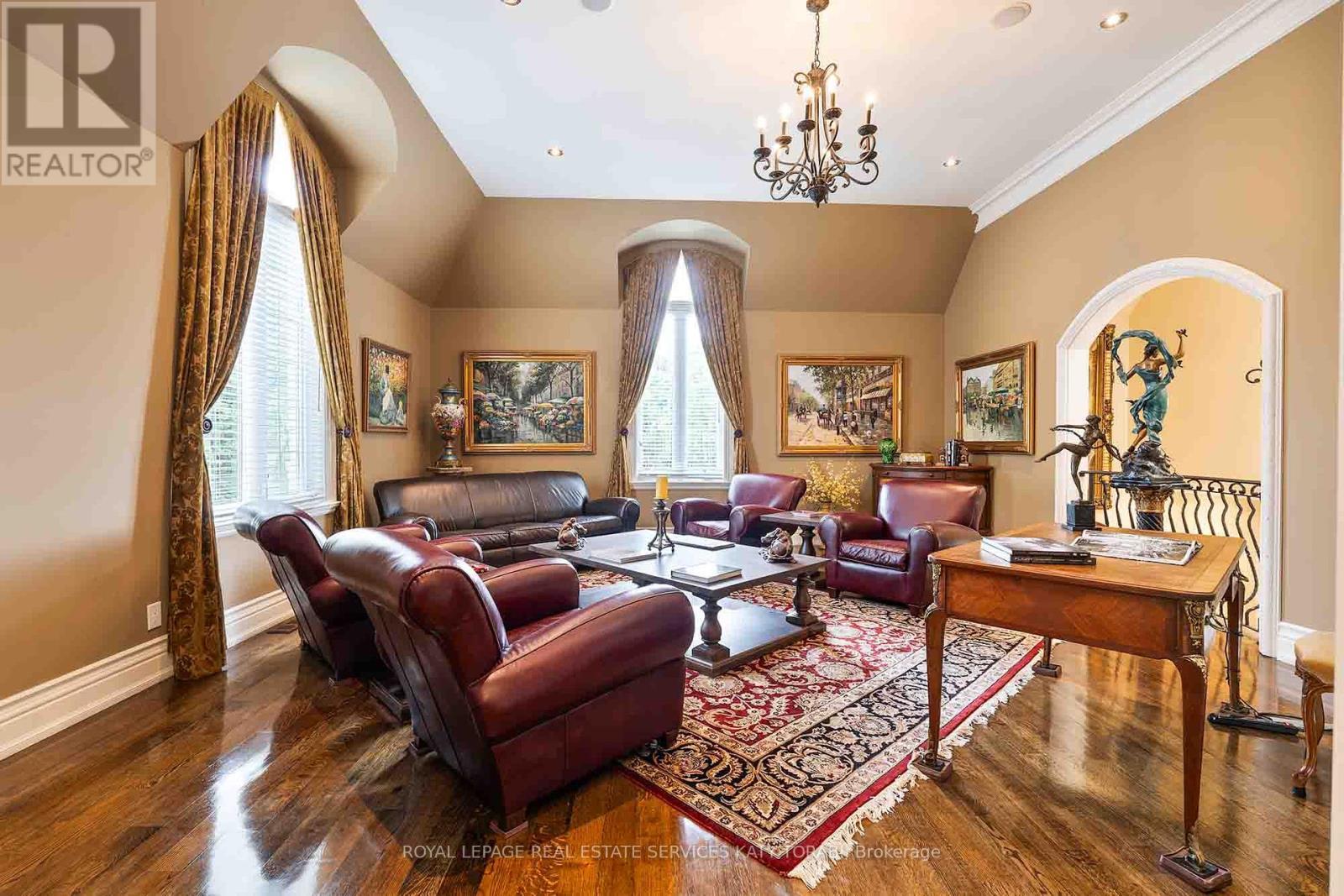 












73 YORKMINISTER ROAD

,
Toronto,




Ontario
M2P1M4

