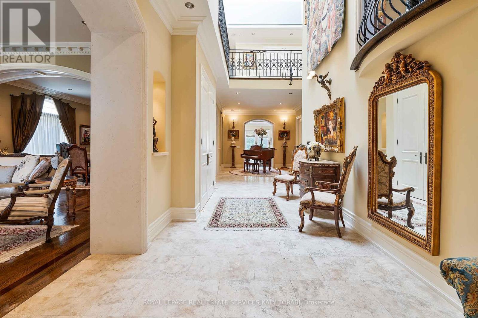 












73 YORKMINISTER ROAD

,
Toronto,




Ontario
M2P1M4

