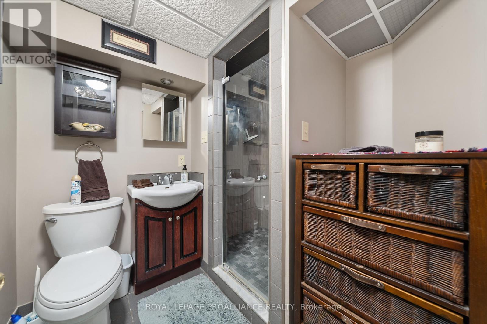 












81-97 CARTER ROAD

,
Quinte West (Murray Ward),




Ontario
K0K1L0

