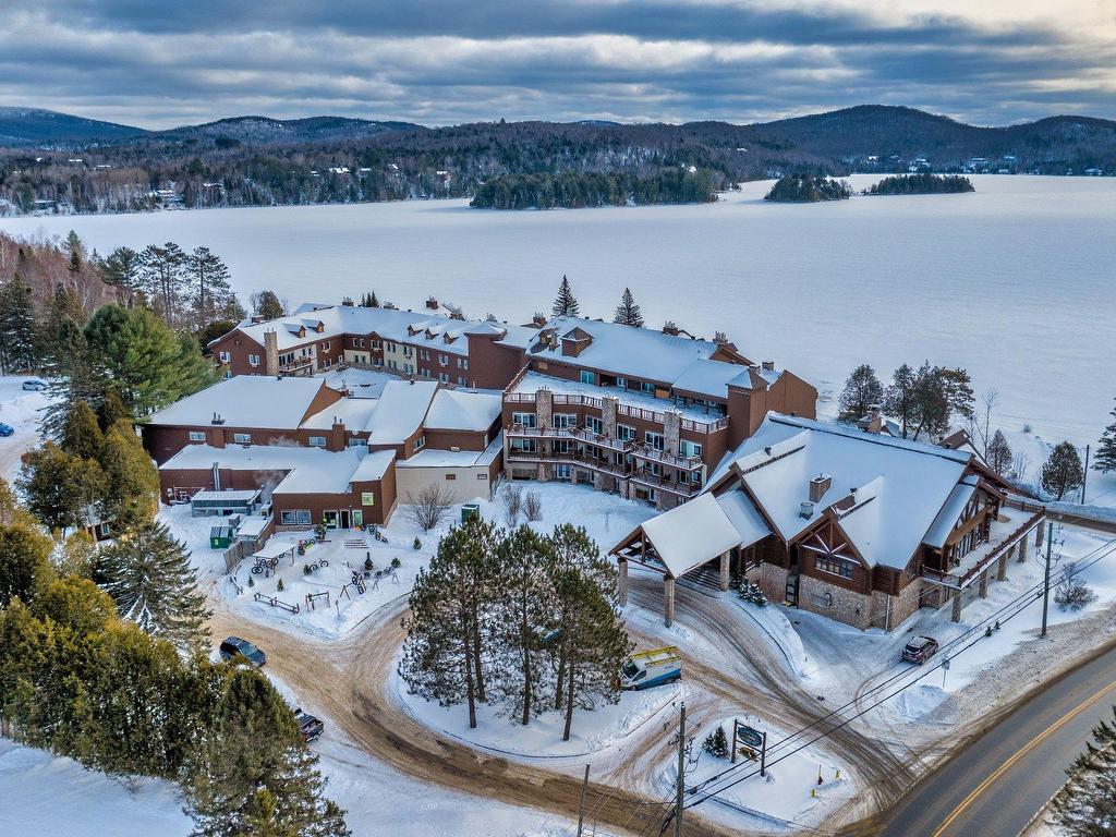 









2396


Rue Labelle

, 338,
Mont-Tremblant,




QC
J8E1T8

