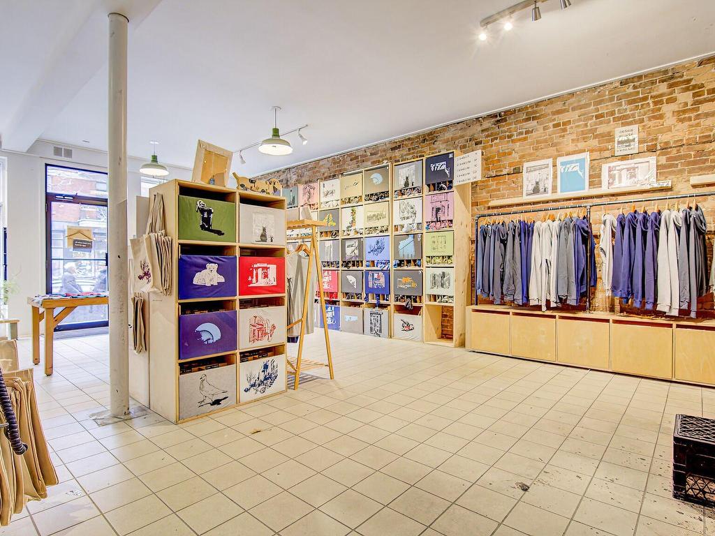 









205

 - 207


Av. Fairmount O.

,
Montréal (Le Plateau-Mont-Royal),




QC
H2T2M8

