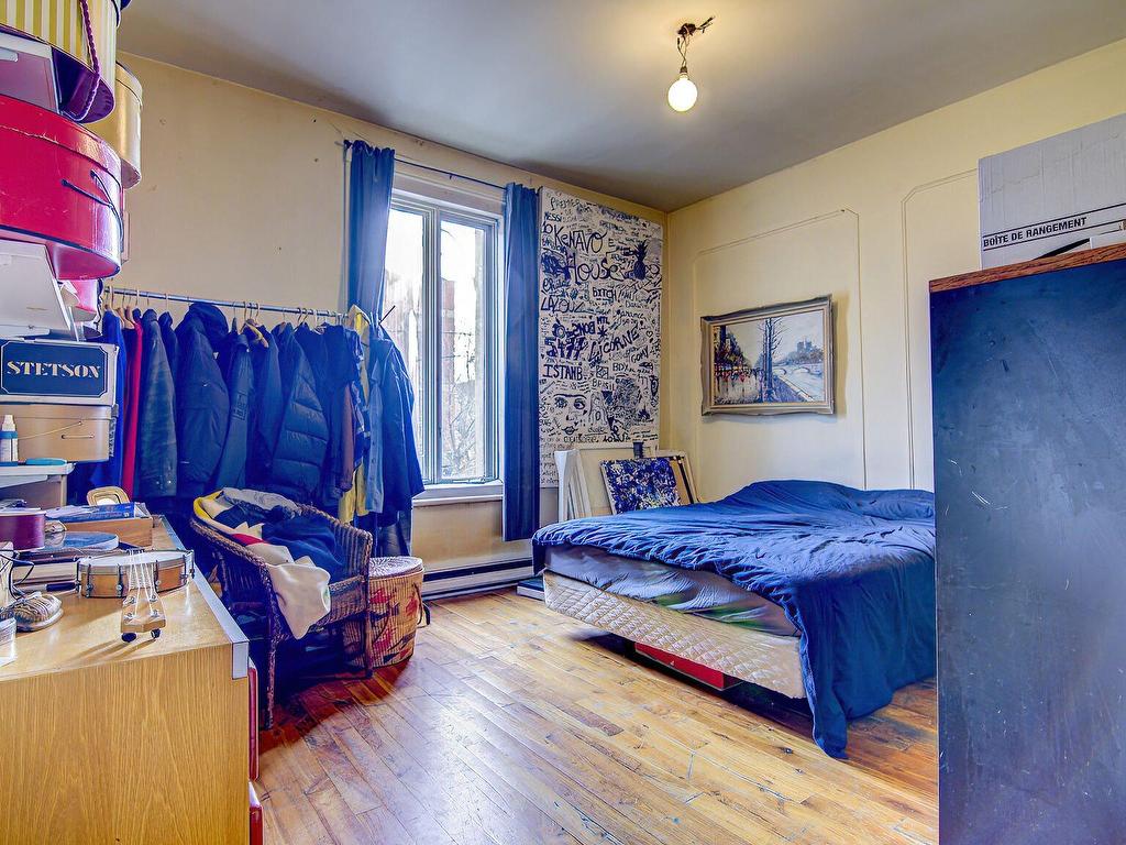 









205

 - 207


Av. Fairmount O.

,
Montréal (Le Plateau-Mont-Royal),




QC
H2T2M8

