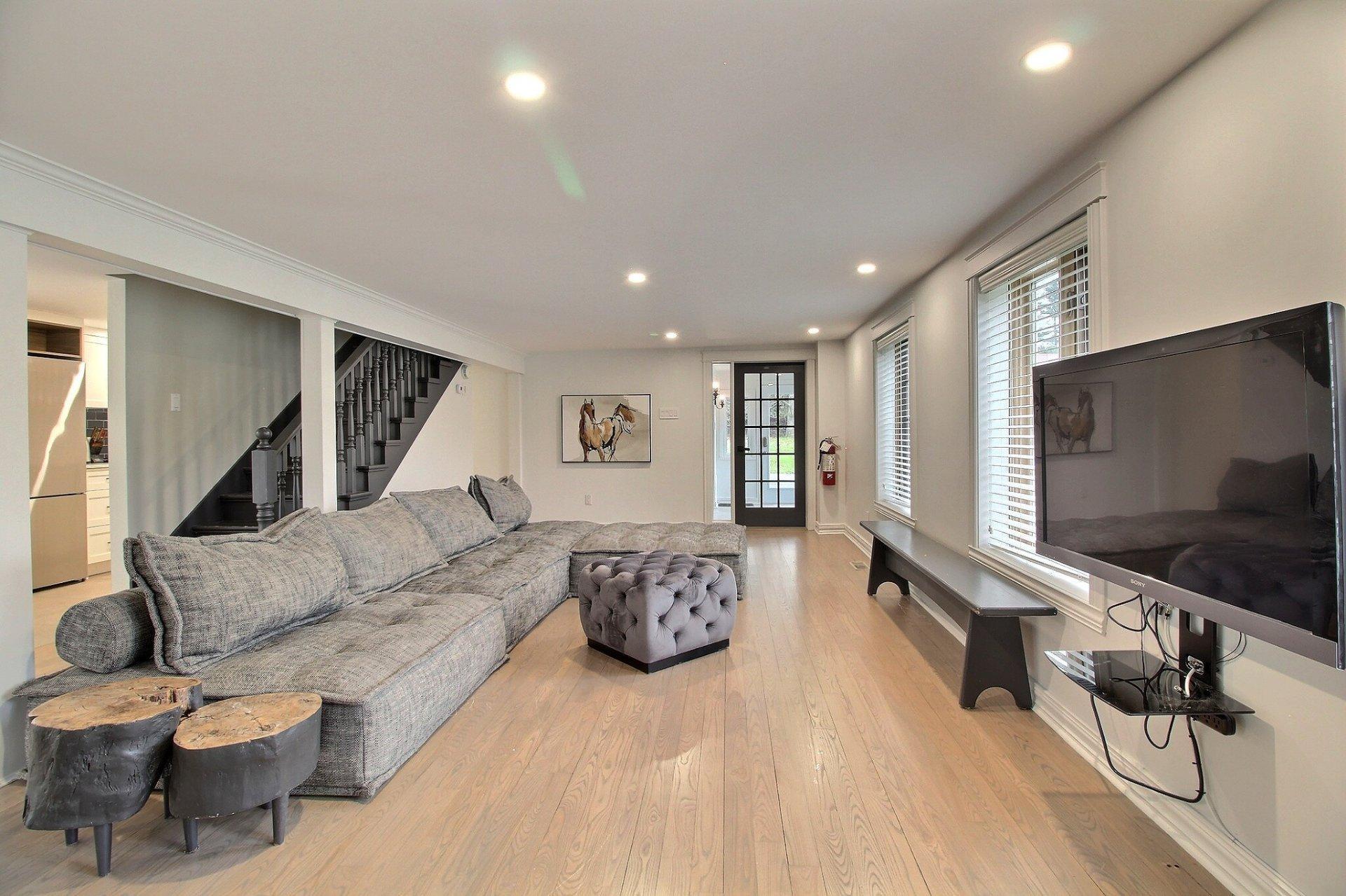 









891


Route Missisquoi

,
Bolton-Est,




QC
J0E1G0

