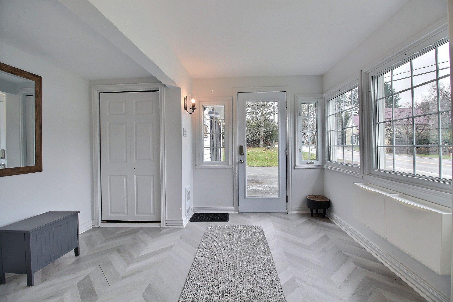 









891Z


Route Missisquoi

,
Bolton-Est,




QC
J0E1G0

