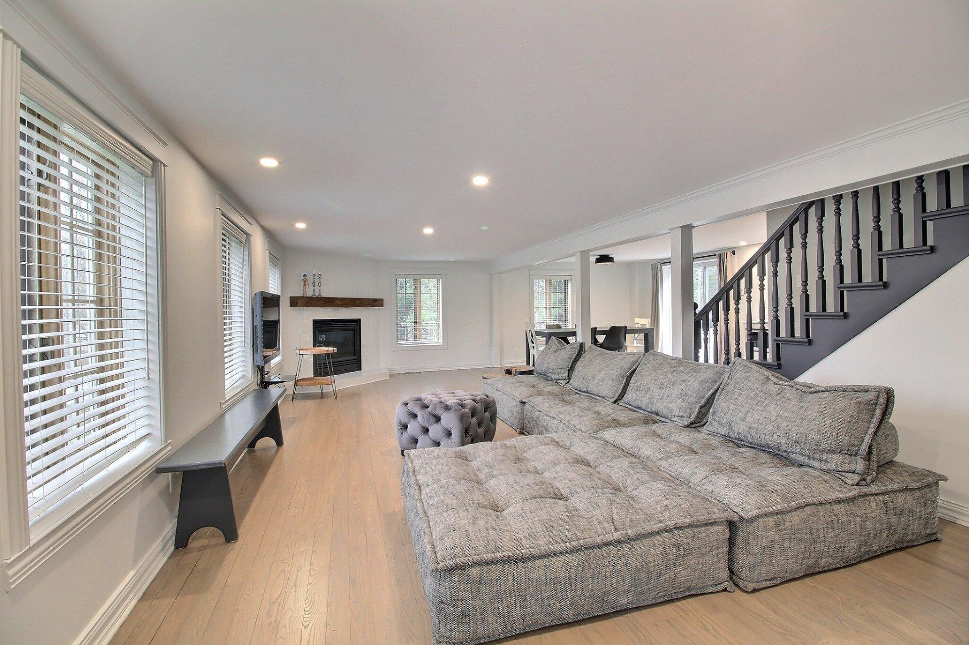 









891Z


Route Missisquoi

,
Bolton-Est,




QC
J0E1G0

