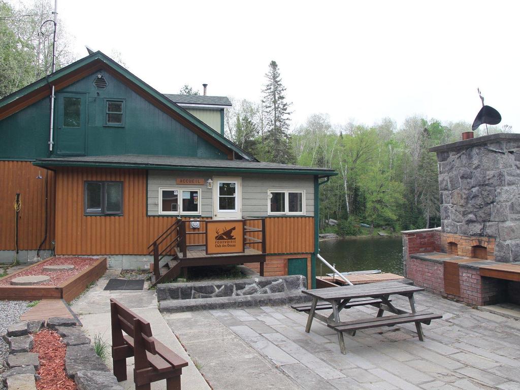









01


Ch. du Club-des-Douze 

,
Duhamel,




QC
J0V1G0

