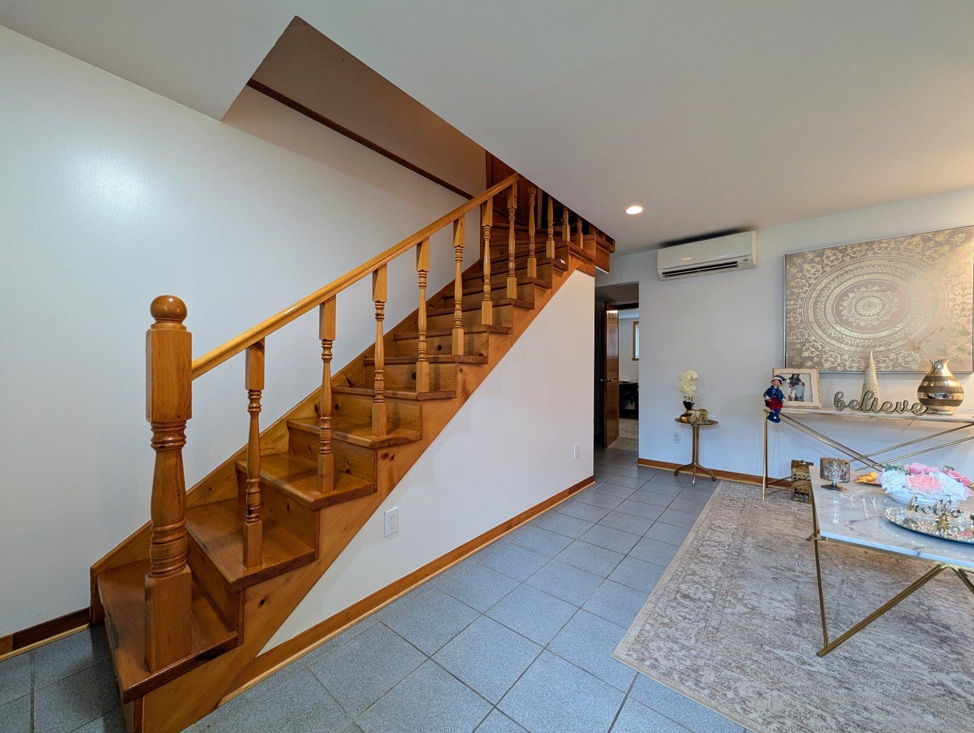 









1331

 - 1333


Rue Couvrette

,
Montréal (Saint-Laurent),




QC
H4L4T4

