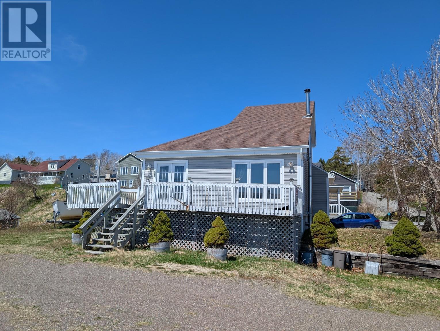 












11 Sycamore Street

,
Springdale,




Newfoundland & Labrador
A0J1T0

