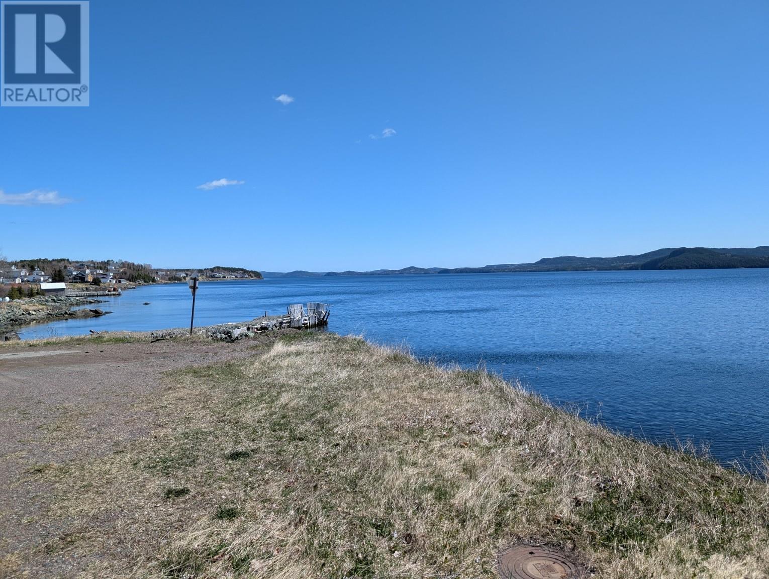 












11 Sycamore Street

,
Springdale,




Newfoundland & Labrador
A0J1T0

