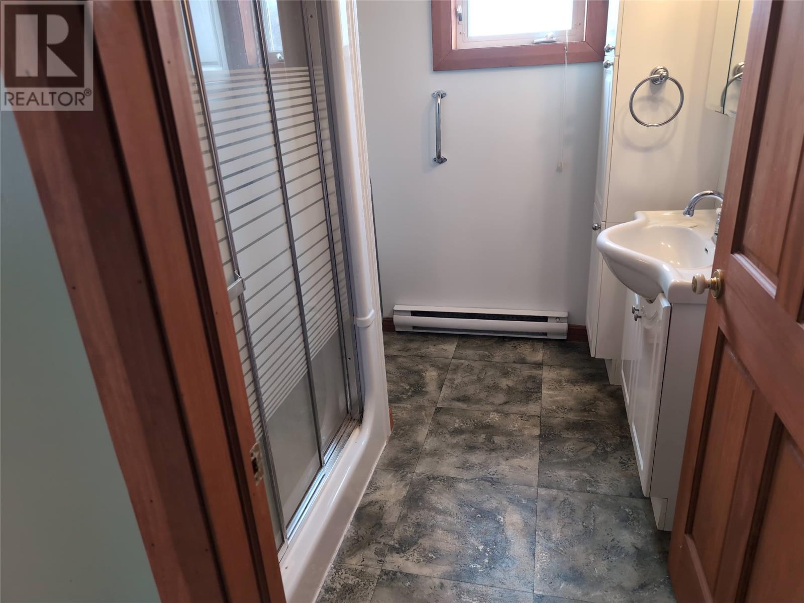 












11 Sycamore Street

,
Springdale,




Newfoundland & Labrador
A0J1T0

