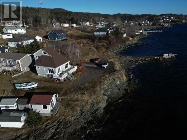












11 Sycamore Street

,
Springdale,




Newfoundland & Labrador
A0J1T0

