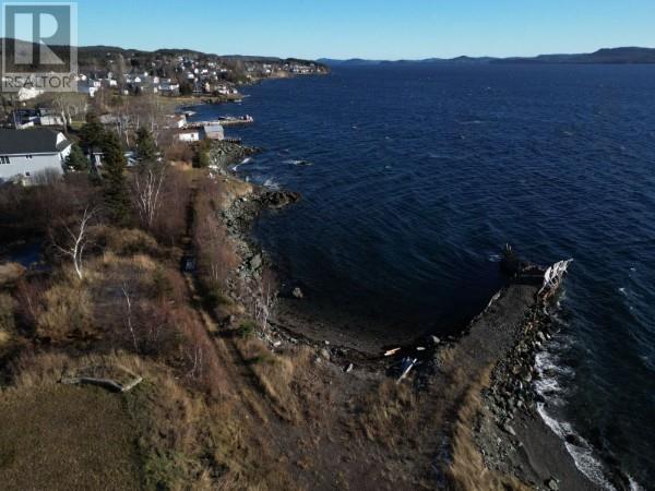 












11 Sycamore Street

,
Springdale,




Newfoundland & Labrador
A0J1T0


