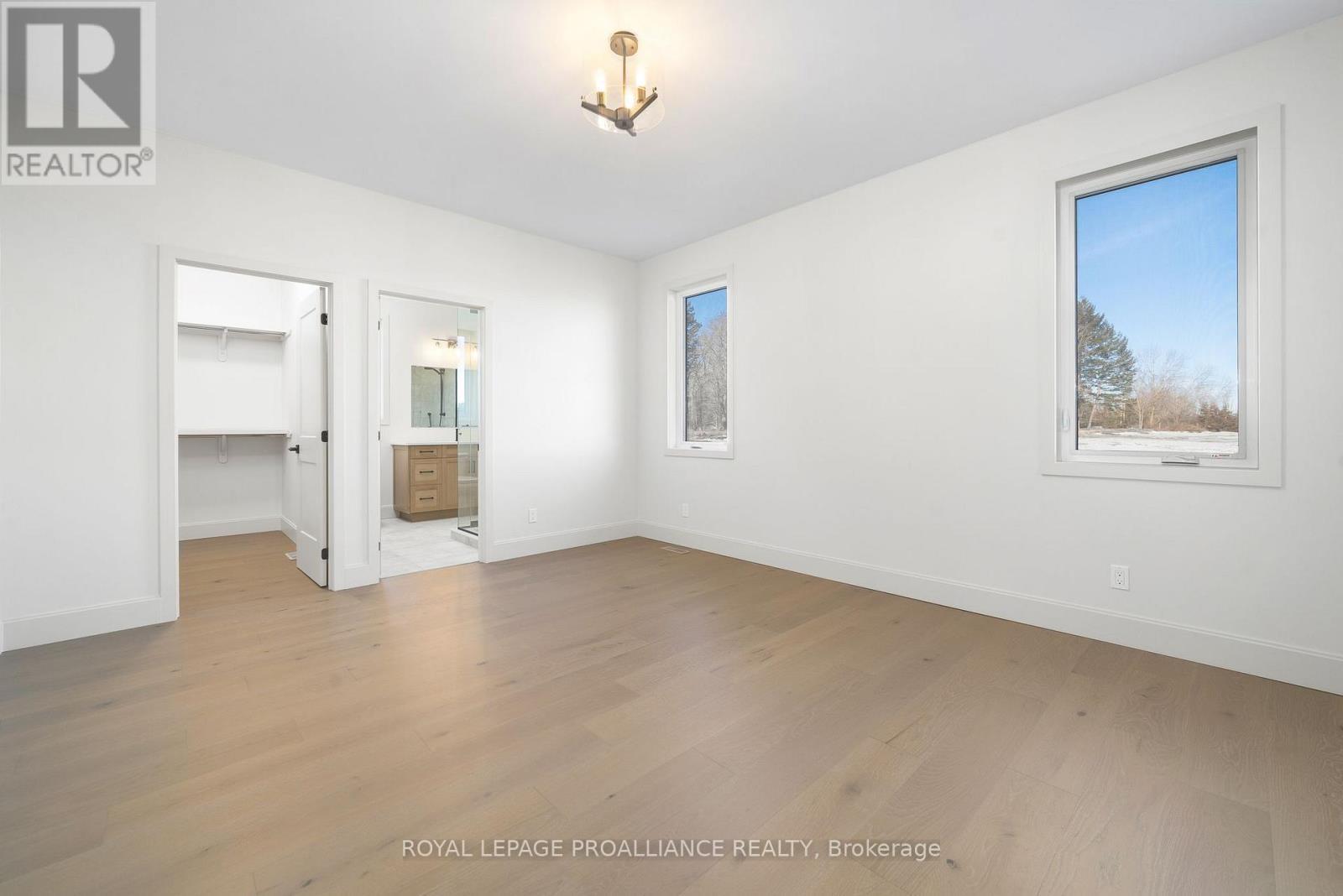 












152 SIENNA AVENUE

,
Belleville (Belleville Ward),




Ontario
K8P0H3

