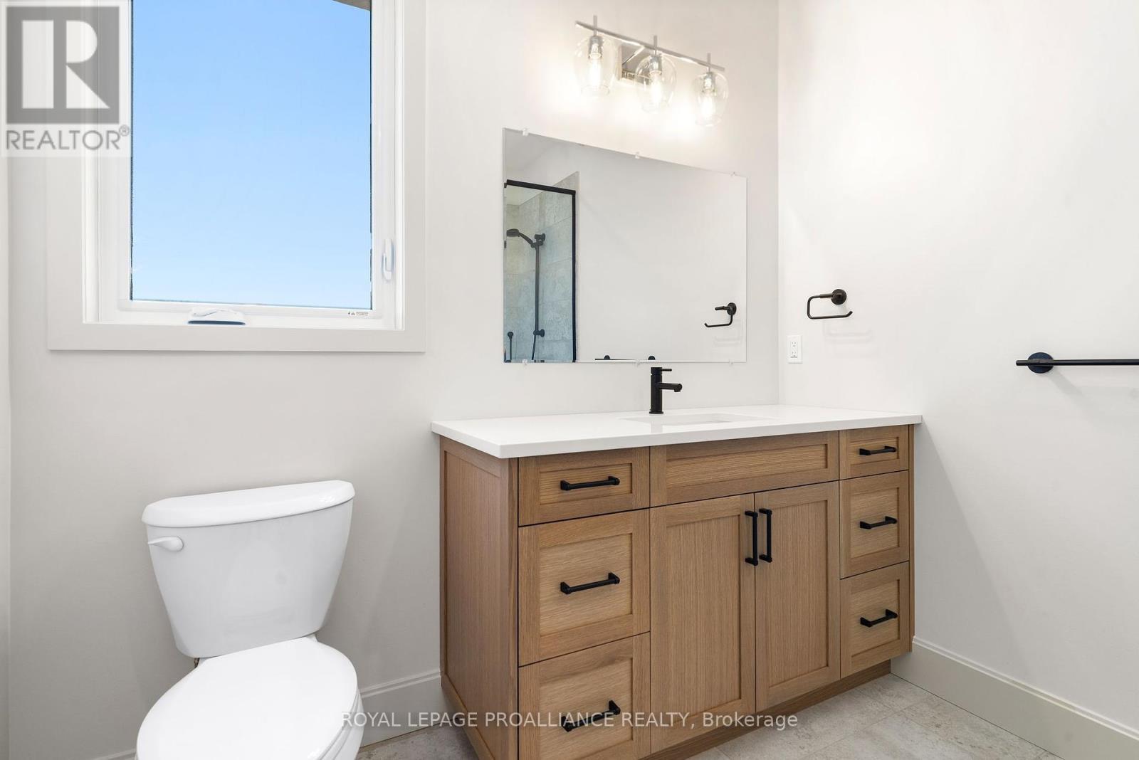 












152 SIENNA AVENUE

,
Belleville (Belleville Ward),




Ontario
K8P0H3

