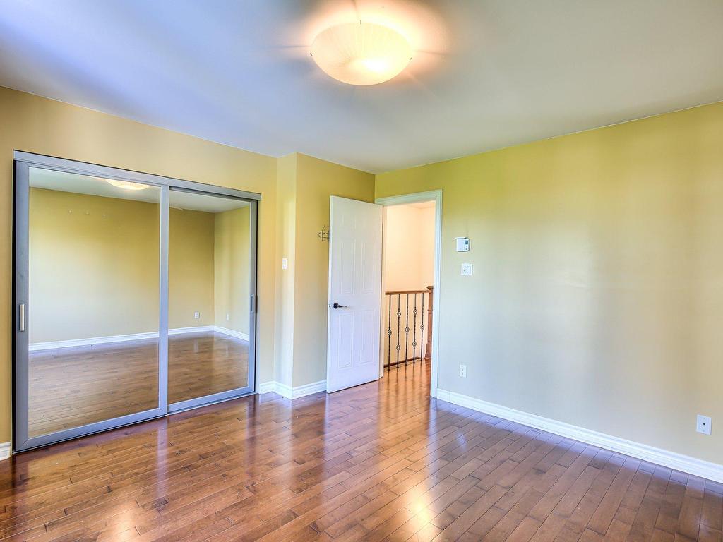 









2720


Rue du Manoir

,
Vaudreuil-Dorion,




QC
J7V8Y2

