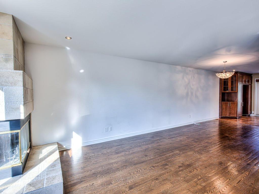









2720


Rue du Manoir

,
Vaudreuil-Dorion,




QC
J7V8Y2

